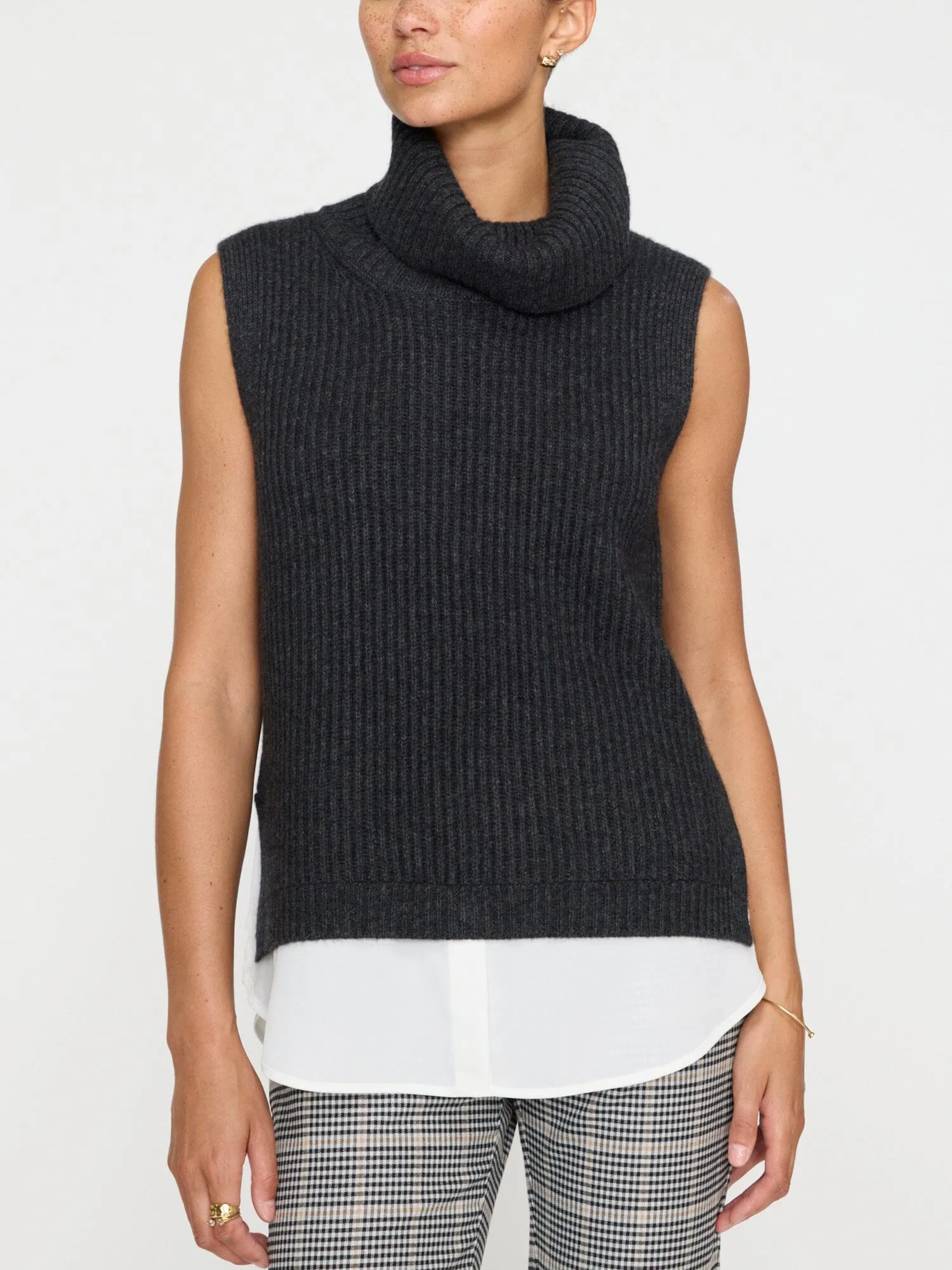 Archer Sleeveless Looker