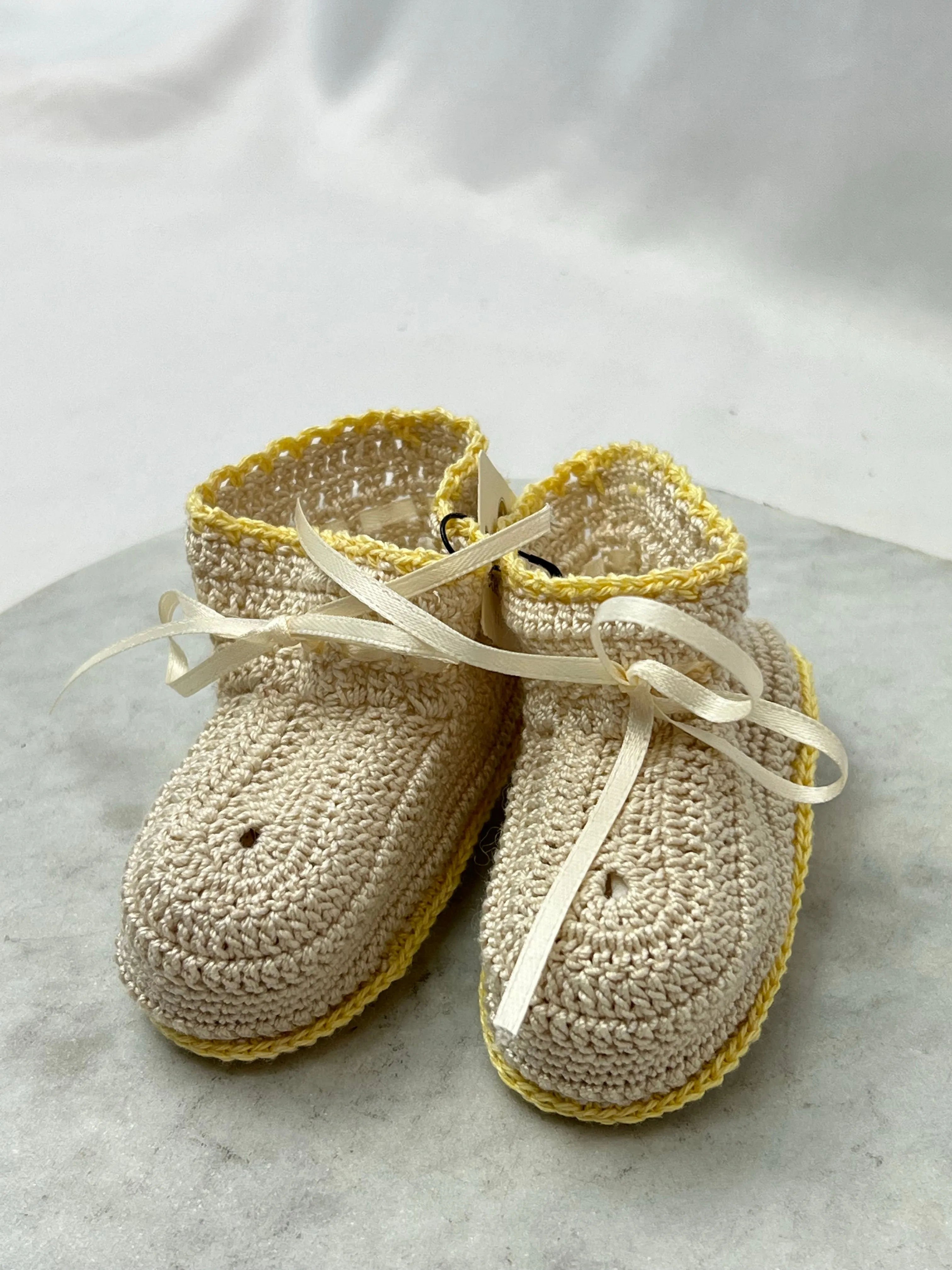 Booties "So Dear" Hand-Crocheted
