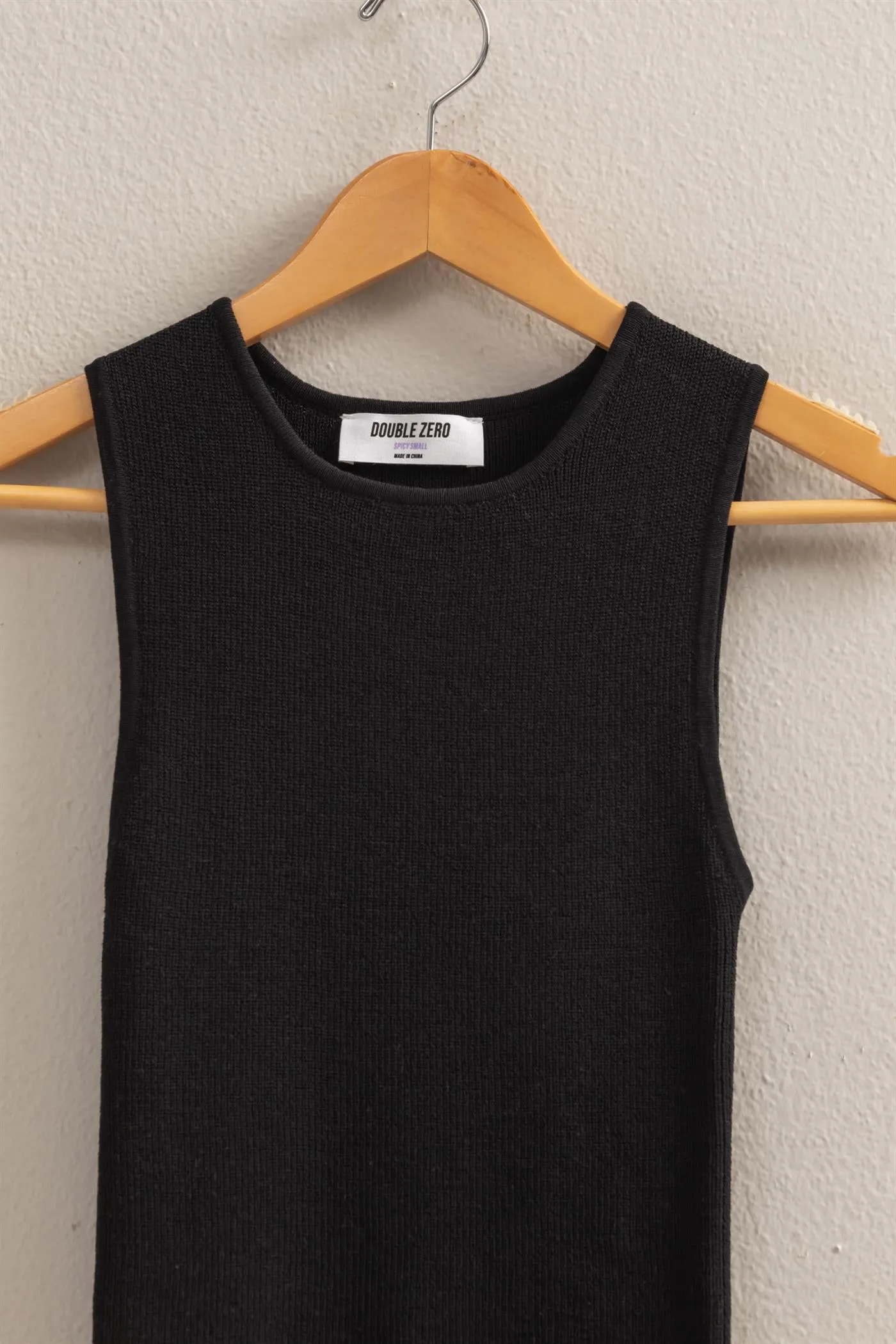 DZ25C450-Ribbed Knit Flattering Fit Tank Top