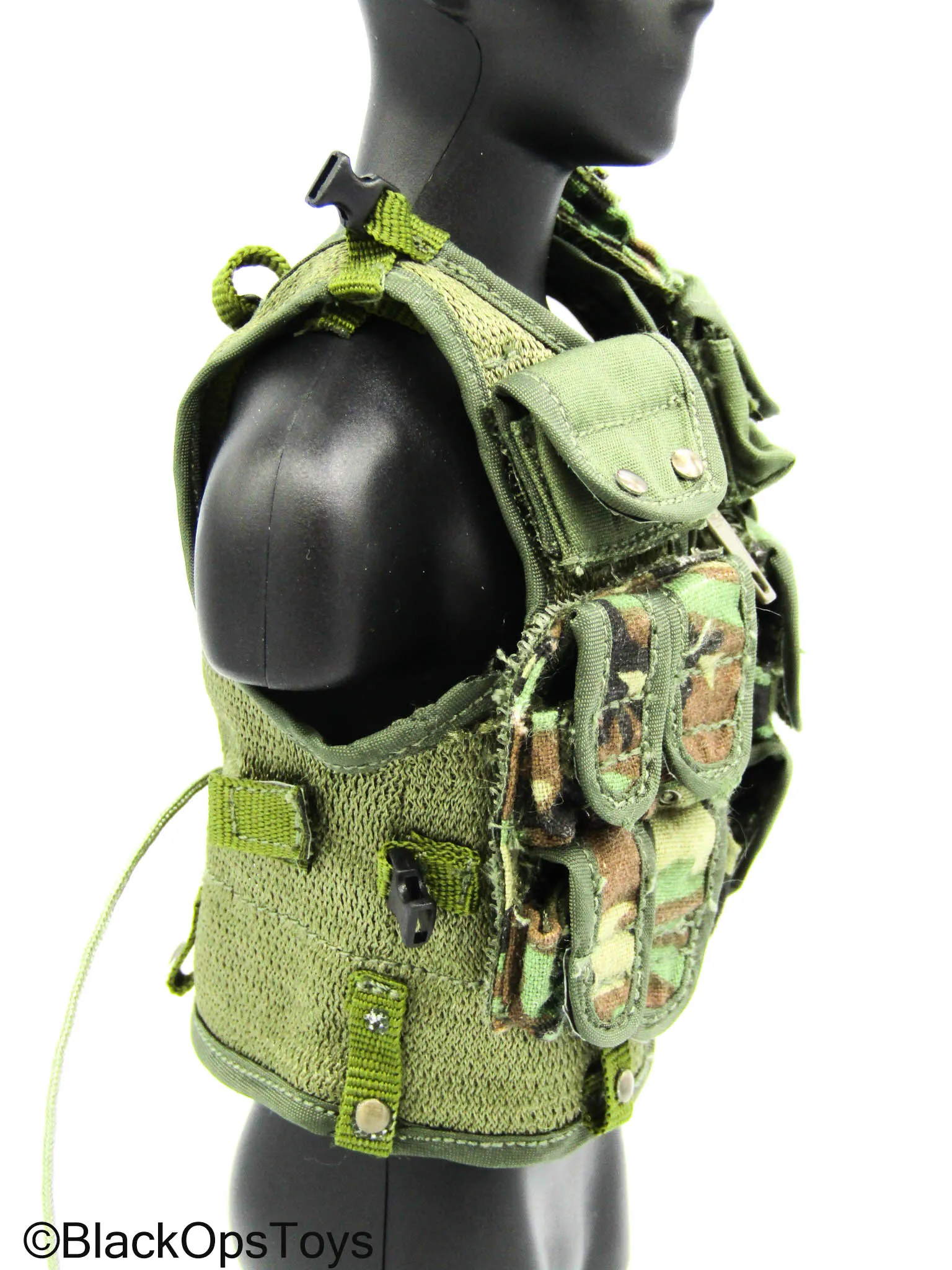 Hot Toys - VBSS Hong Kong Exclusive 100 Units WW - Woodland Combat Vest