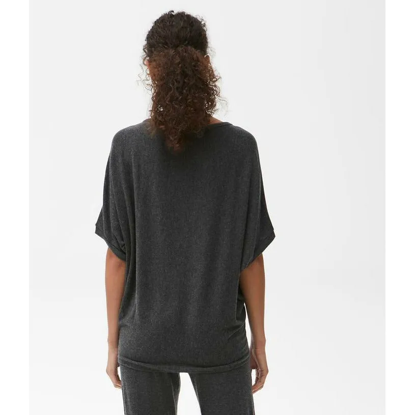 Madison Elbow Tee