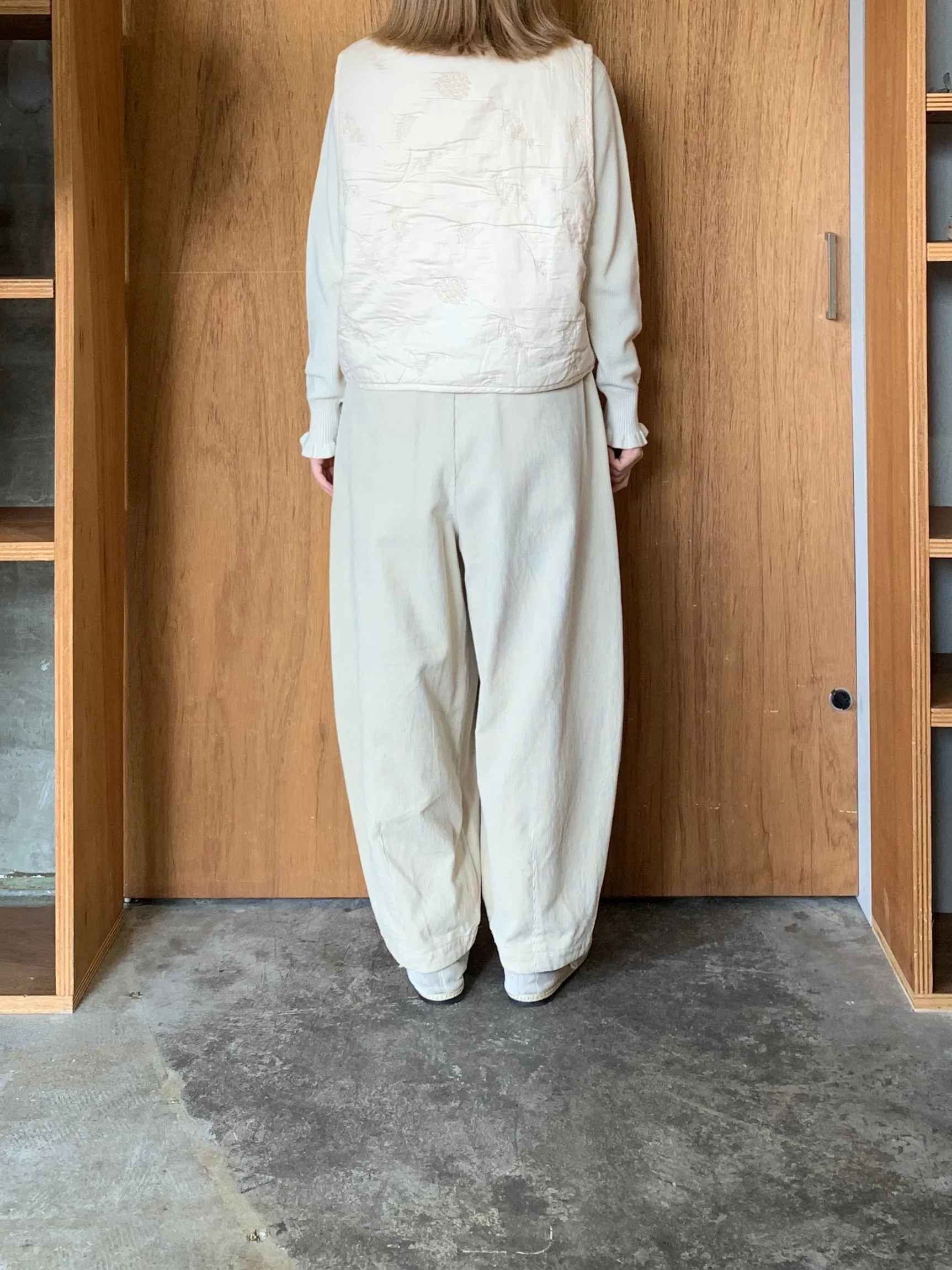 tumugu / コットンサテンキルト ベスト